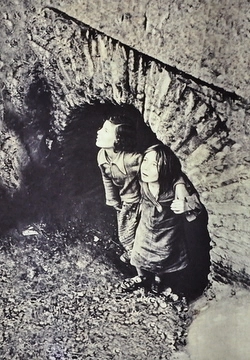 The Civil War air raid shelter museum in Cartagena