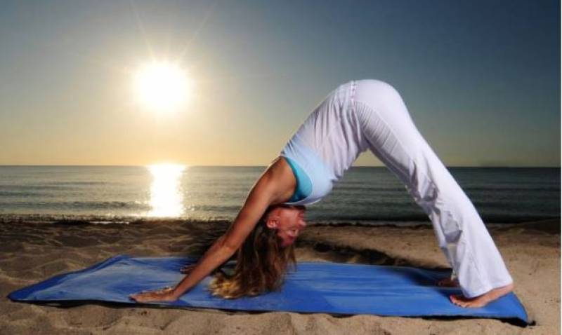 Beach yoga, Pilates and Zumba classes in Orihuela Costa this summer