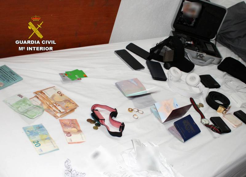 High-end shoplifting gang arrested in San Javier raid with £3,000 and €7,000 in cash