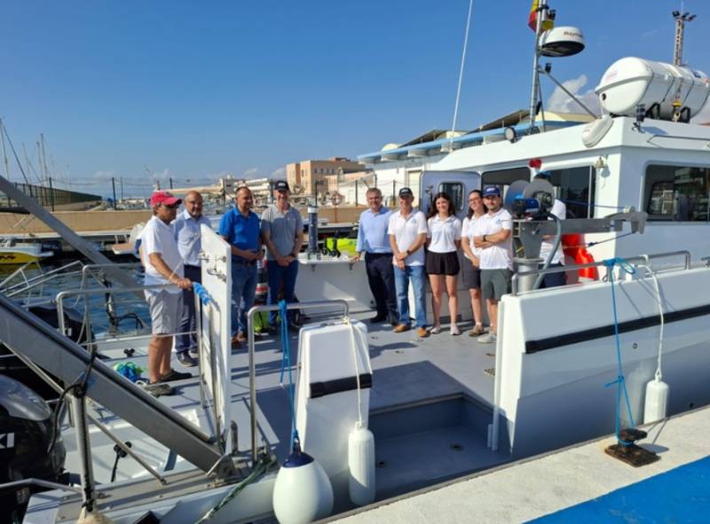 New AI smart buoys installed to keep watch over the Mar Menor