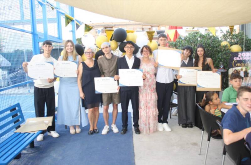 Montessori British School Murcia celebrates 100% pass rate in 2026 International A Level exams